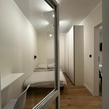 Nowoczesny Z Ogrodem Apartman Krakkó