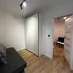 Nowoczesny Z Ogrodem Apartment Krakow