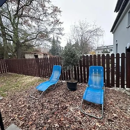 Nowoczesny Z Ogrodem Apartment Krakow